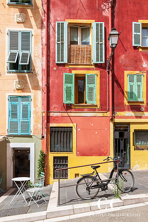 Architecture in Old Town, Nice, France | Cattie Coyle Photography