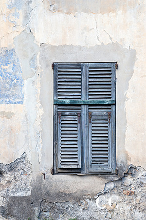 Old Window in the South of France | Cattie Coyle Photography