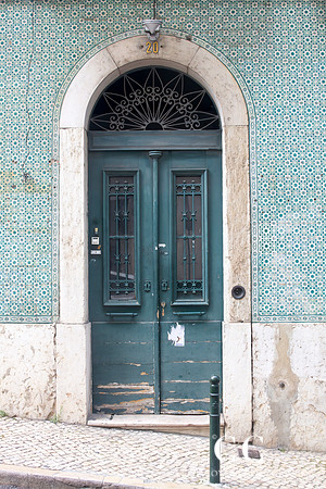 Door, Lisbon, Portugal | Cattie Coyle Photography
